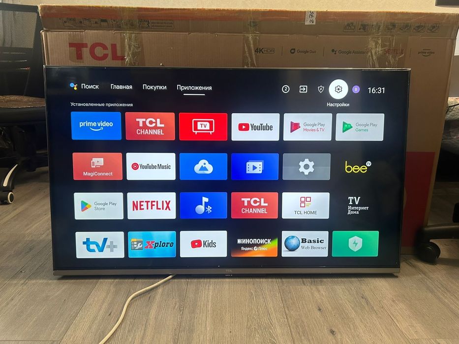 Телевизор TCL Smart TV 108cm 4K