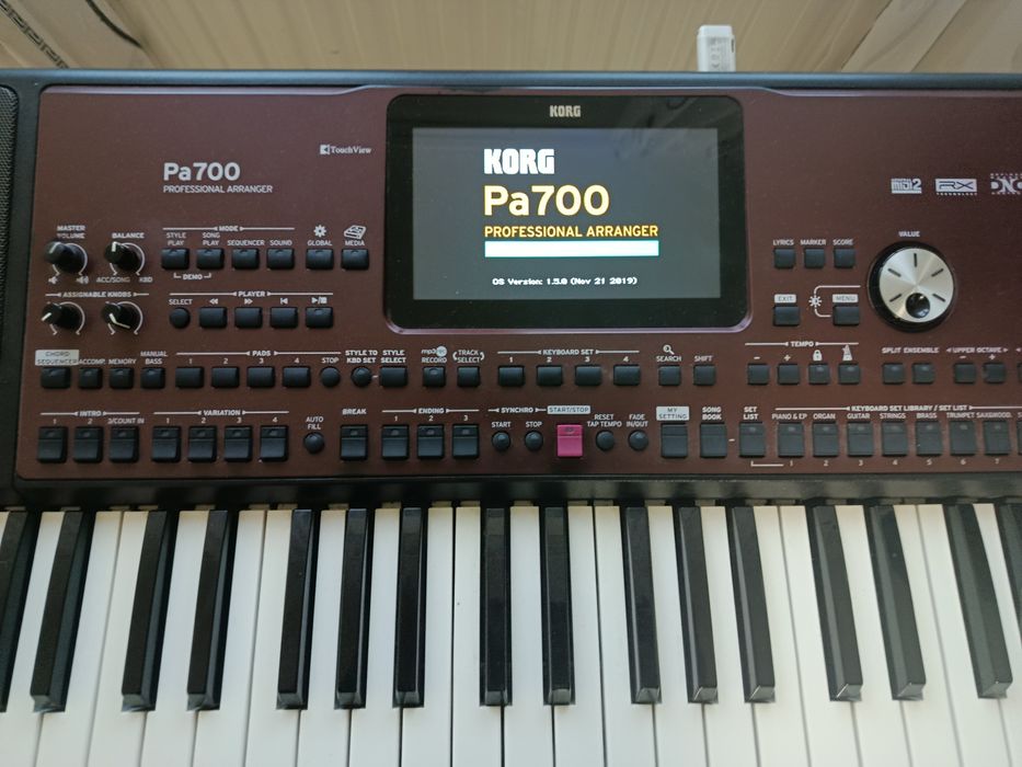 Orga korg pa700.