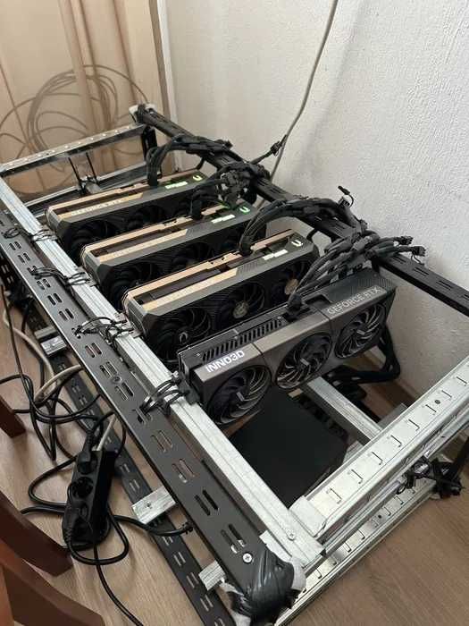 Продавам сървърна конфигурация — AMD EPYC 7702P | 512GB ECC RAM | 16TB NVMe storage