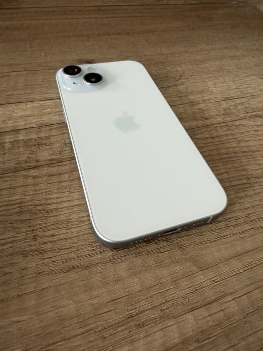 Продам Айфон 15 состояния новый