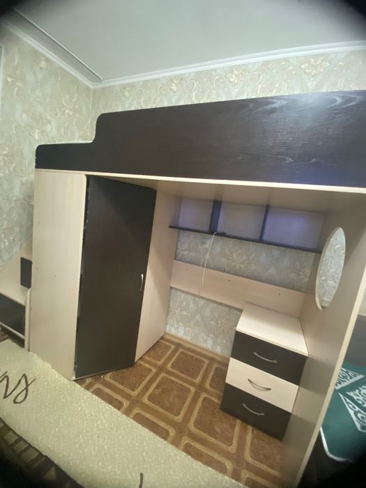 Кровать детская, двухъярусная