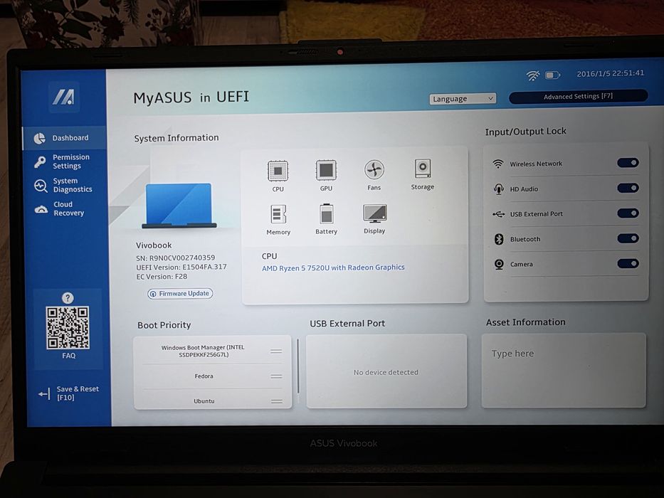 Laptop Asus Vivobook E1504FA
