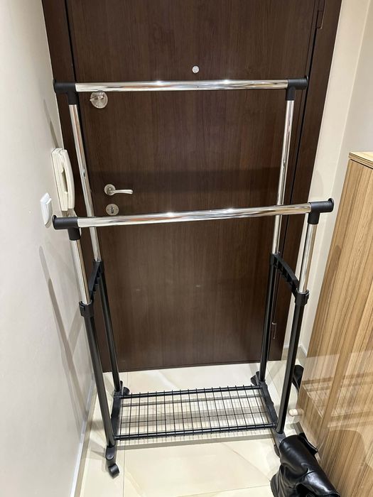 Щендер/ стойка за дрехи