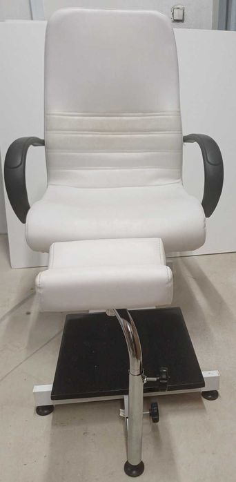 Употребяван стол за педикюр