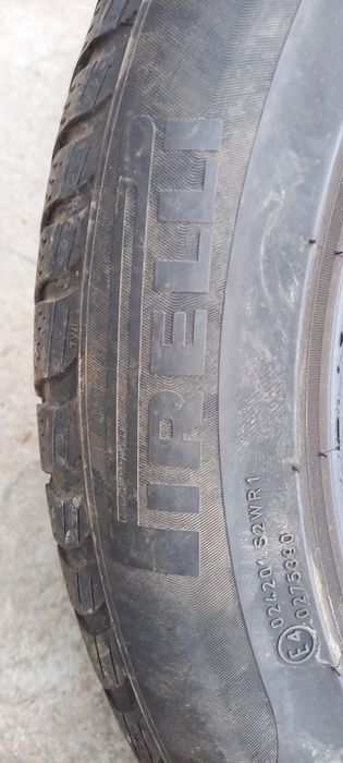 Anvelope de iarna 205-60r17 Pirelli