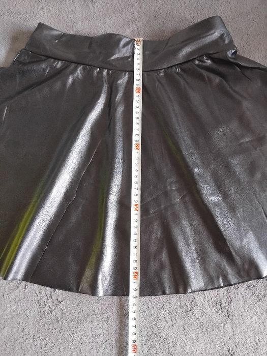 Кожена пола, ноеа