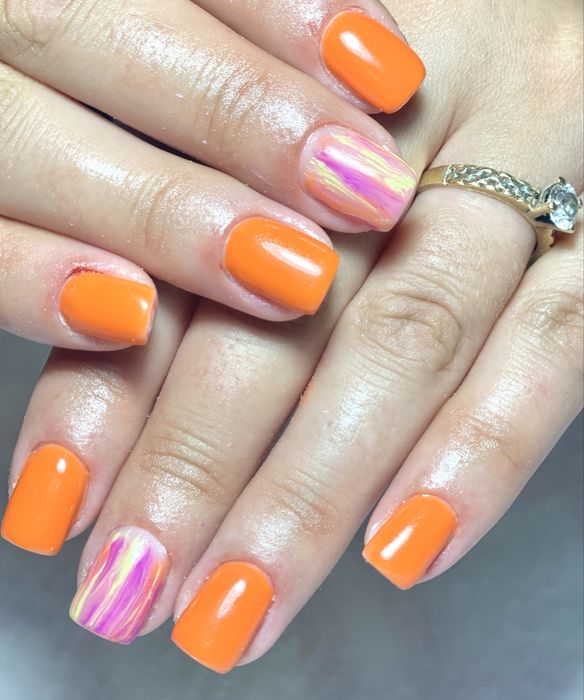 Unghii cu gel ,oja semi , tips , pedichiura
