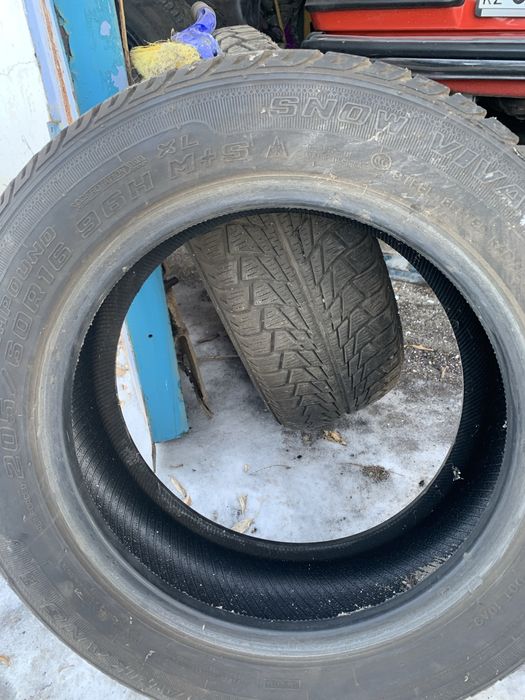 Продаю зимнюю резину