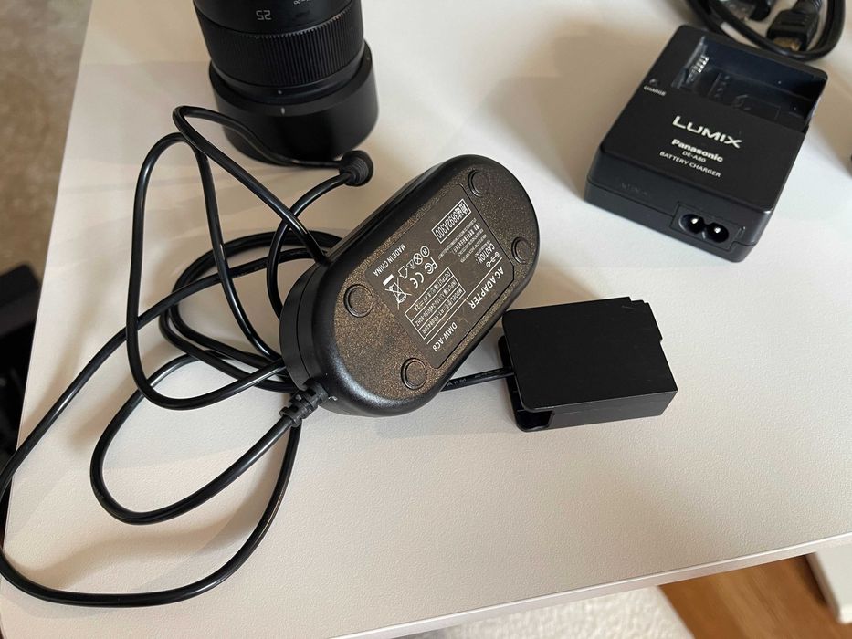 Panasonic Lumix G80 + obiectiv 12-60mm f3.5-5.6 + 2 baterii + accesorii streaming.