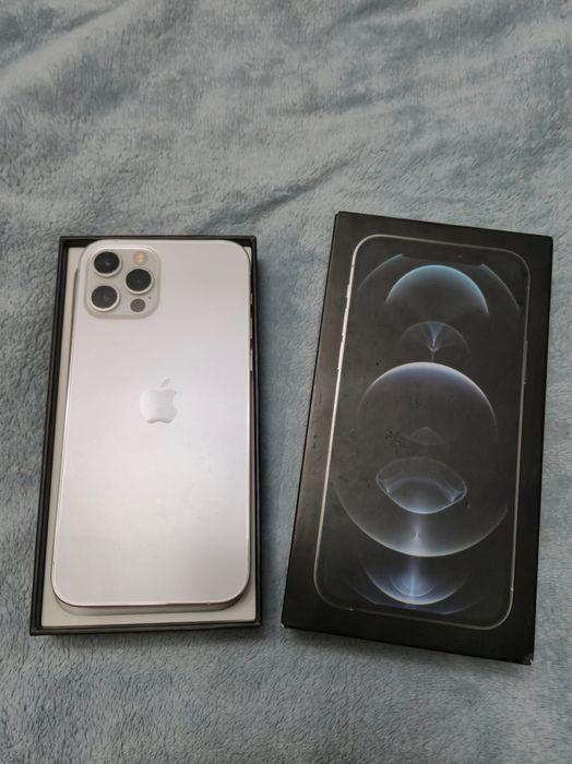 Продам iPhone 12 pro
