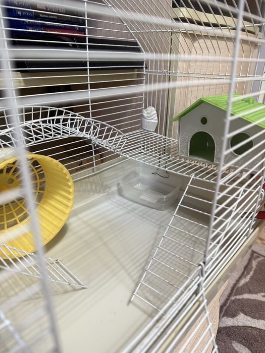 Продам большую клетку