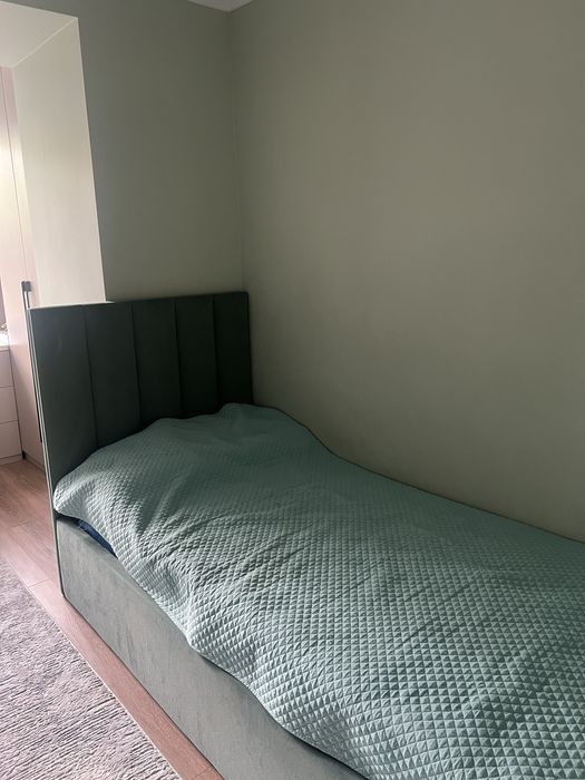 Кровать для спальни