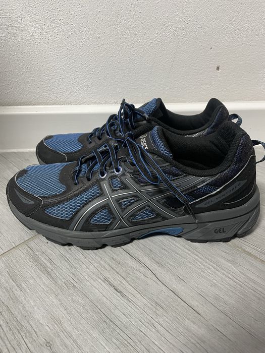 Asics pantofi sport. 43,5