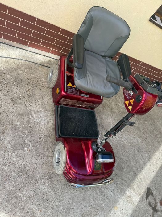 Carucior persoane cu handicap pensionari  dizabilitati bătrâni