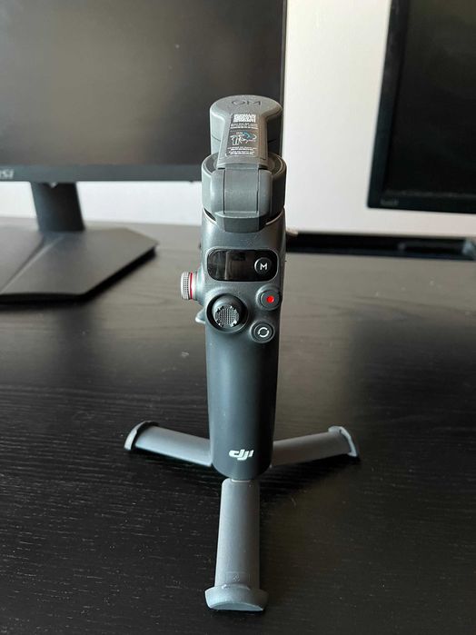 DJI Osmo Mobile 7 (OM7) – Gimbal Stabilizator pentru Telefon