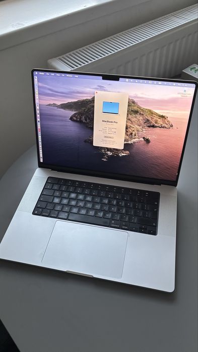 Laptop Apple MacBook Pro 16 M2 Max, 12 CPU 38 nuclee GPU, 32 GB, 1TB