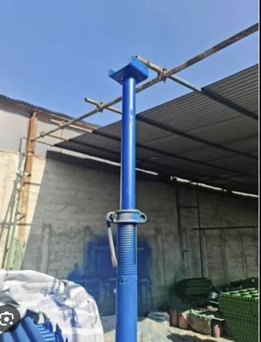 Стройтельный домкрат