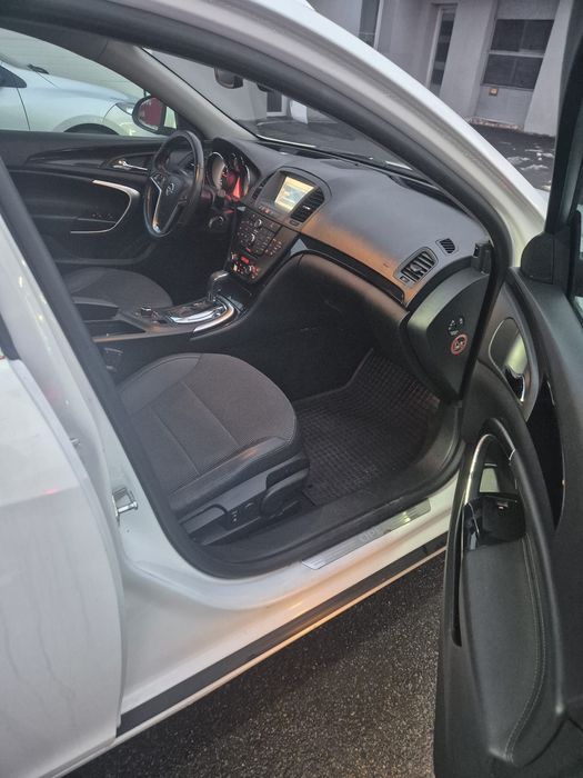 Vand Opel Insignia Sport Tourer SW automat