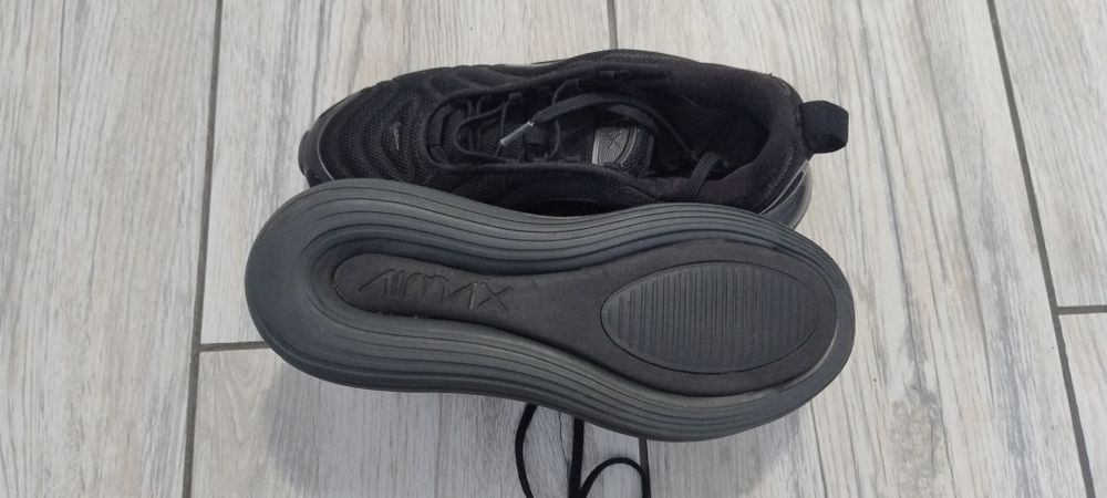 Nike Air Max 720