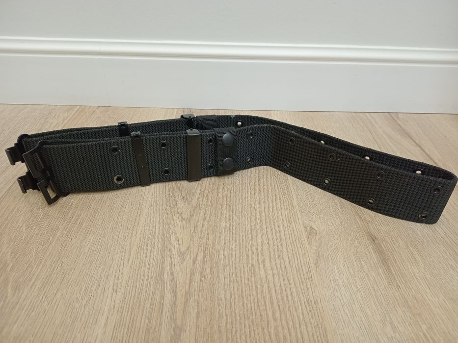 Полевой ремень черного цвета