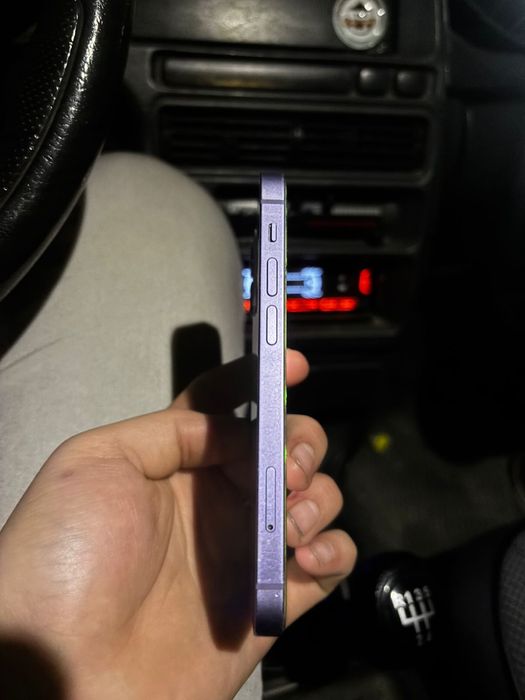 iPhone 12 mini 64gb.