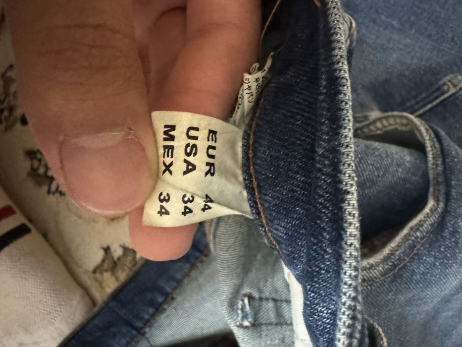 Джинсы zara.