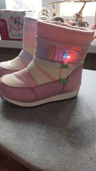 Продам детские сапожки