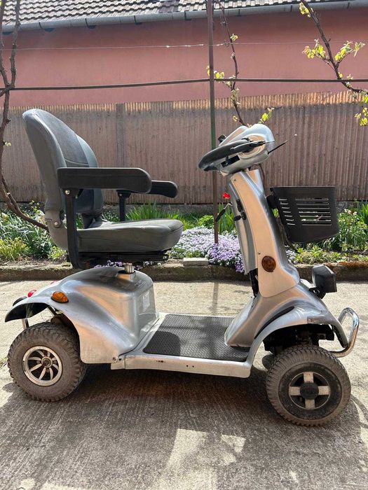 carucior scuter carut electric pers handicap  dizabilitati