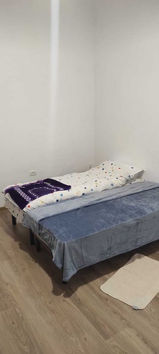 Închiriez apartament