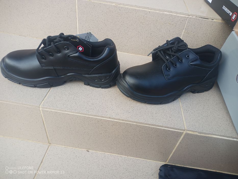 Чисто нови обувки BlackRock