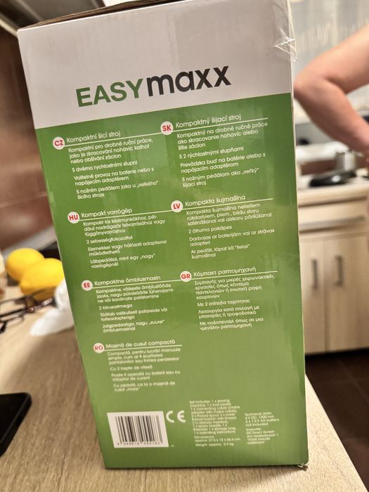 Masina cusut EasyMaxx