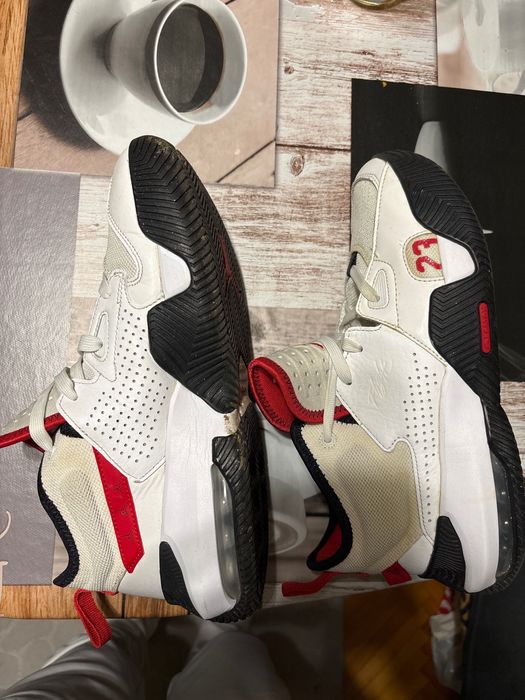 Маратонки Jordan 42-ри номер