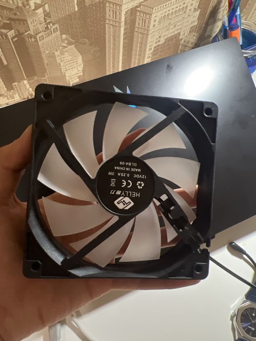 Продам RGB кулер для пк