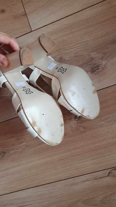 Sandal cu tocuri pt nunta