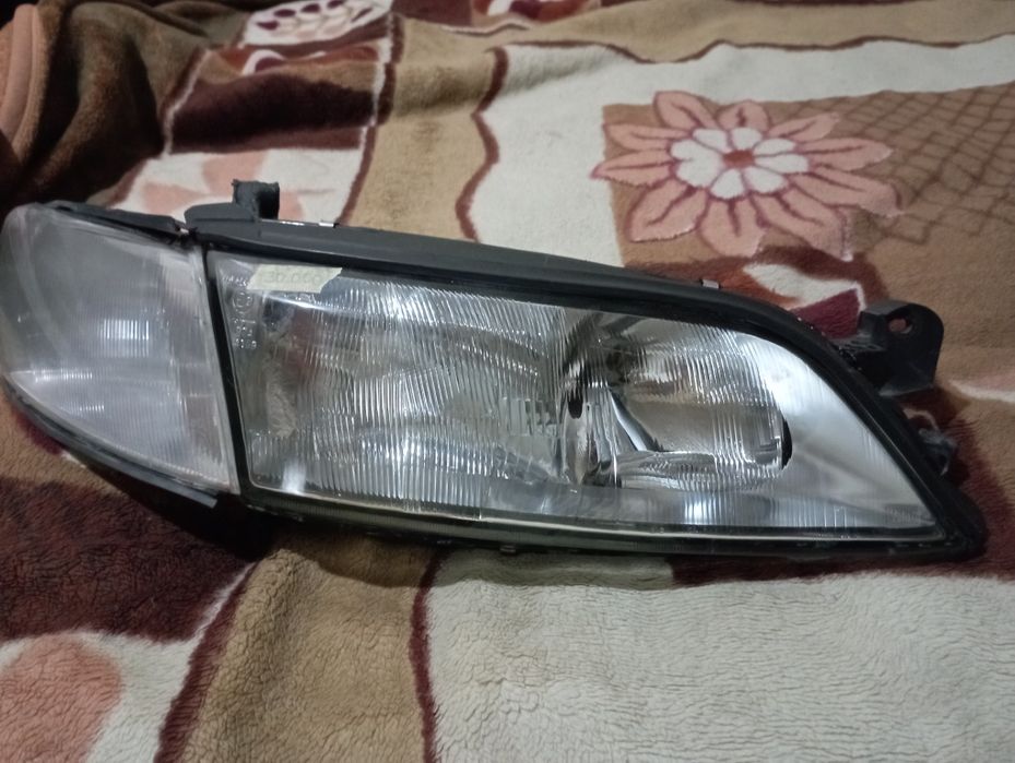 Фары  на Опель  Б до рестайлинг