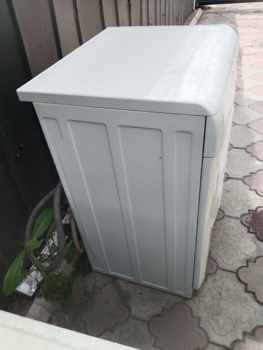 Продам стиральную машину