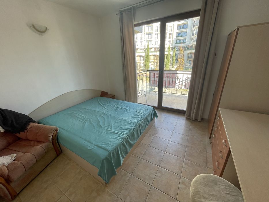 Продавам двустсен с морска гледка в Св. Влас !