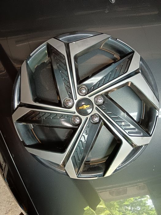 Продам один колпак б. У. В хорошем состоянии