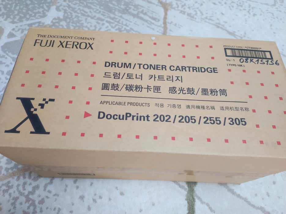 Тонер картридж новый в упаковке