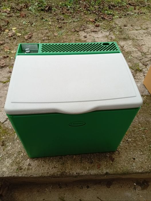 Хладилни  чанти, които работят на ток и газ.