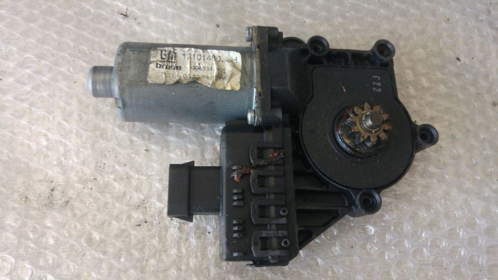 motoras macara stanga fata opel astra h 13101480lh