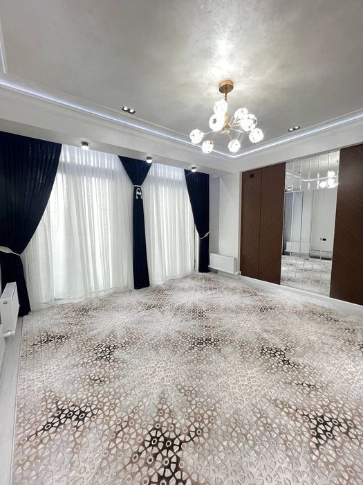 Срочно продаётся 3х -комнатная квартира с евро ремонтом заходи живи