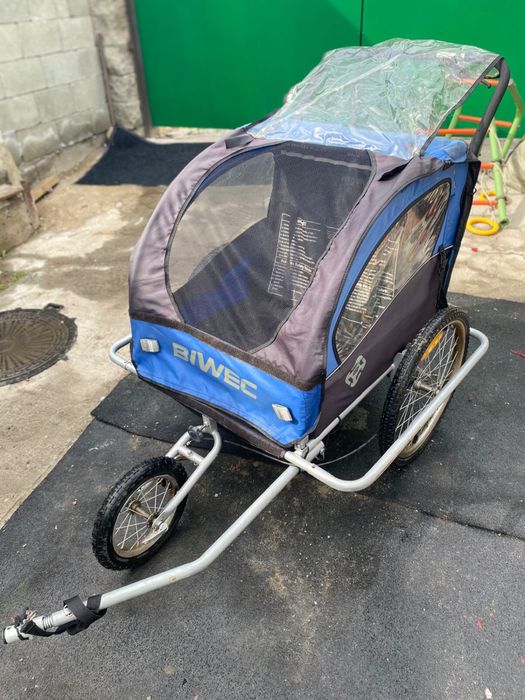 Продам коляску для детей на велосипед