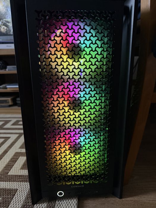 Гейминг Компютър AMD Ryzen 7 7800X3D , RTX 5070 12GB , 32 GB DDR5