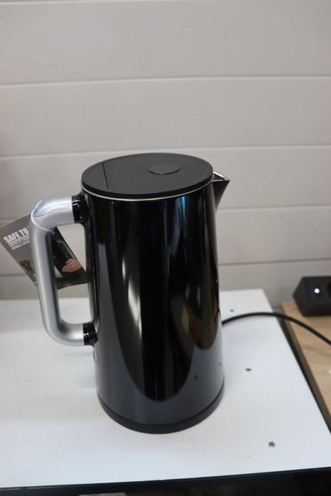 Електрическа кана Krups Smart’n Light 1.5L (BW8018) 1700W