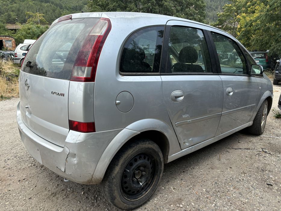 Опел мерива 1.7 дизел за части.