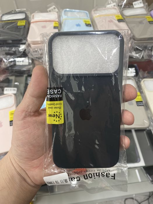 Айфон 17 про ХР чехол