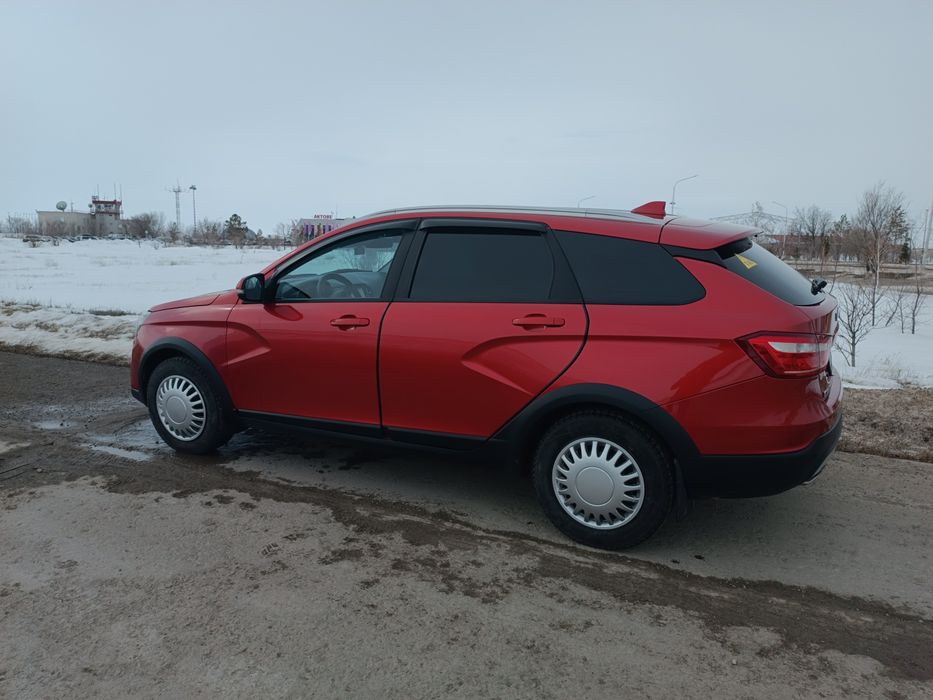 продаю Ладу Веста СВ кросс