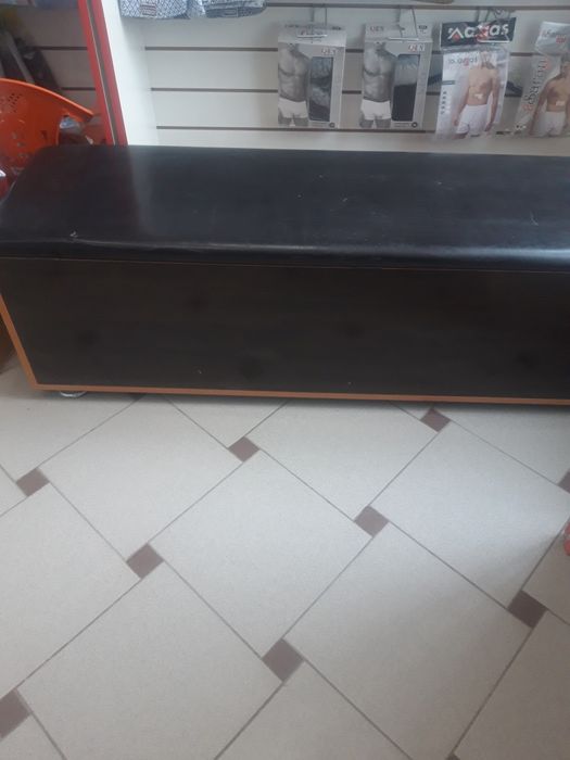 Пуфик для прихожей ,