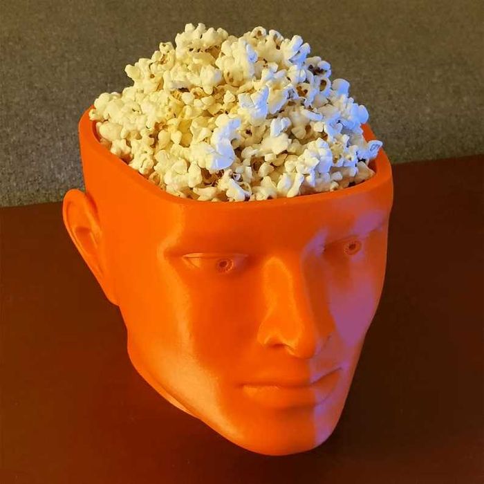 Vas 3D in forma de cap (mai am doar pe negru) Nou